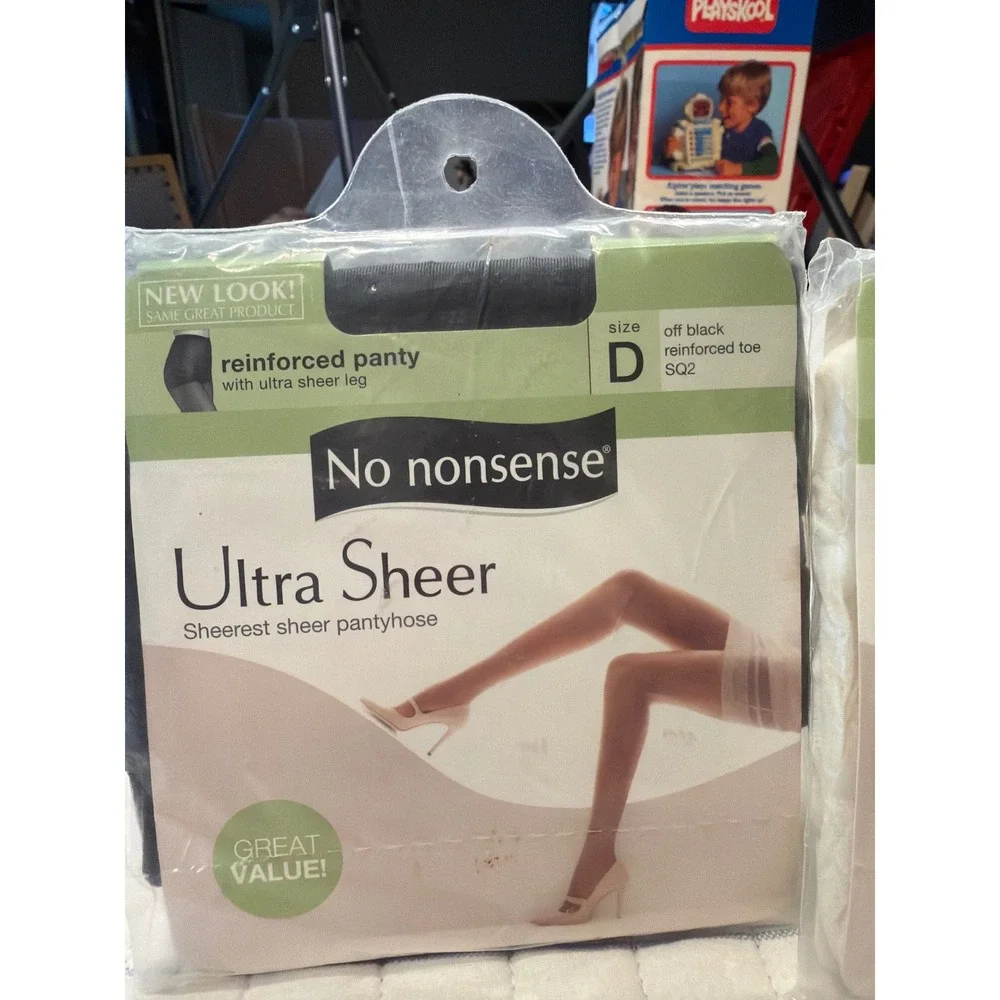 No Nonsense Ultra Sheer Pantyhose Lot of 2 Size D Off Black Ivory Reinforced Toe